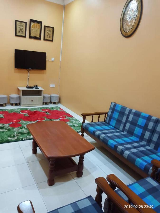 Ammara Homestay Seri Manjung 5 Lumut Buitenkant foto